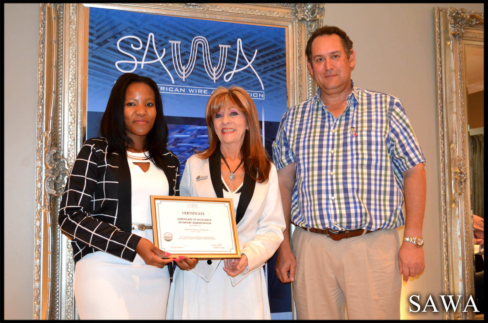2014 Emerging Exporters graduation(8)