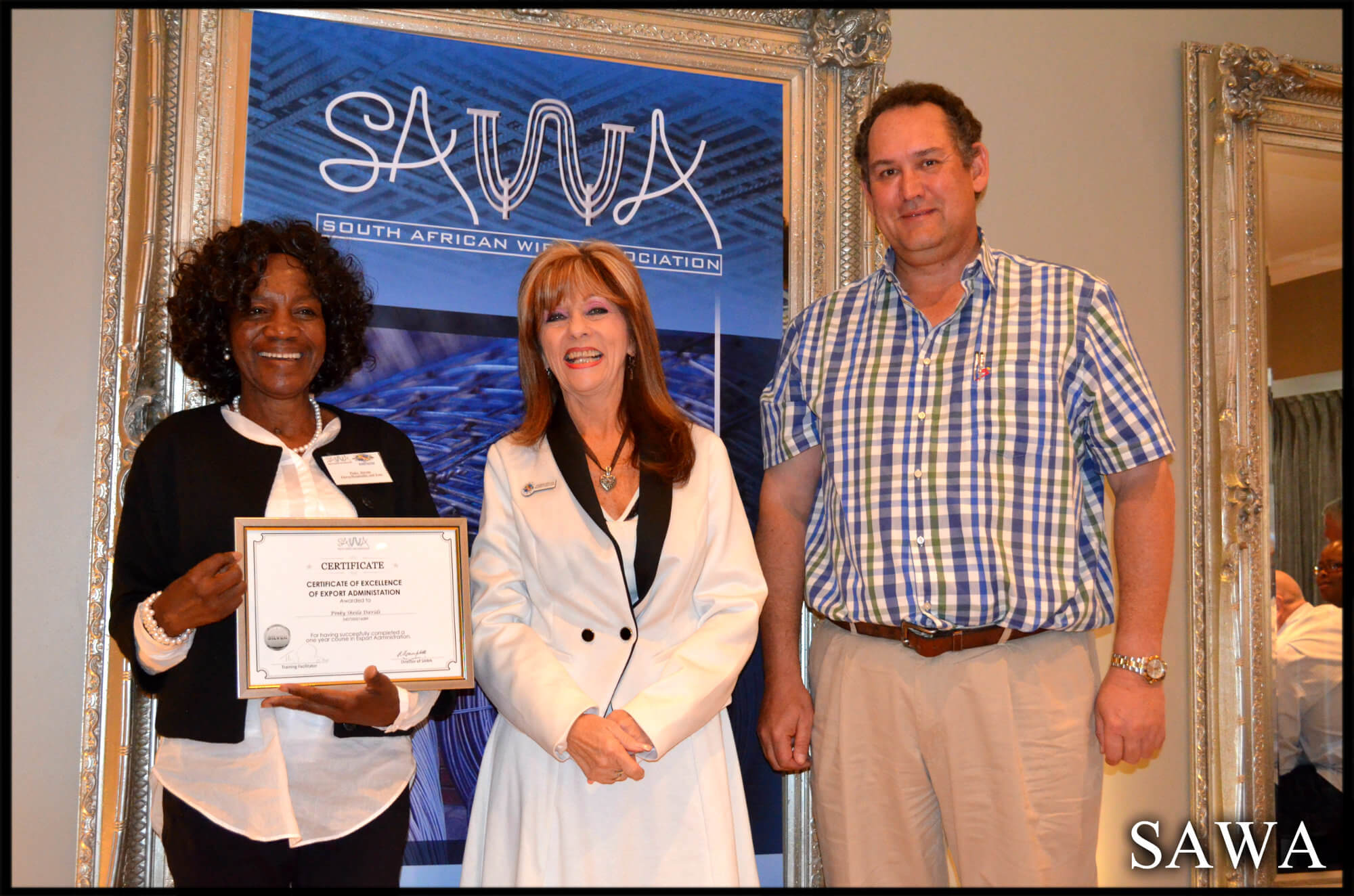 2014 Emerging Exporters graduation(7)